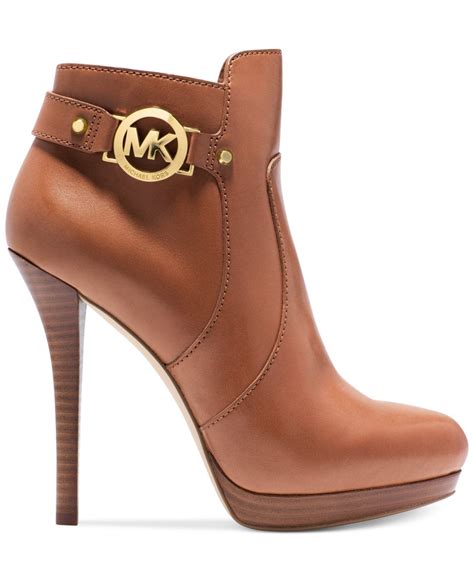 macy's botas de mujer michael kors|Michael Kors leather platform boots.